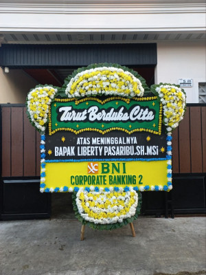 Papan Bunga Duka di Batupasi