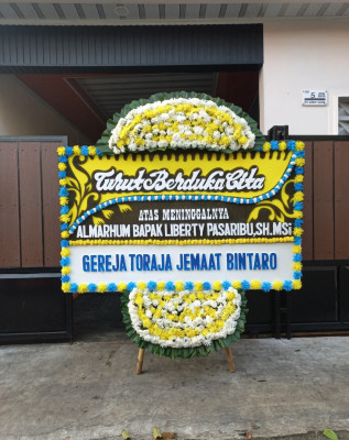 Papan Bunga Duka di Batupasi